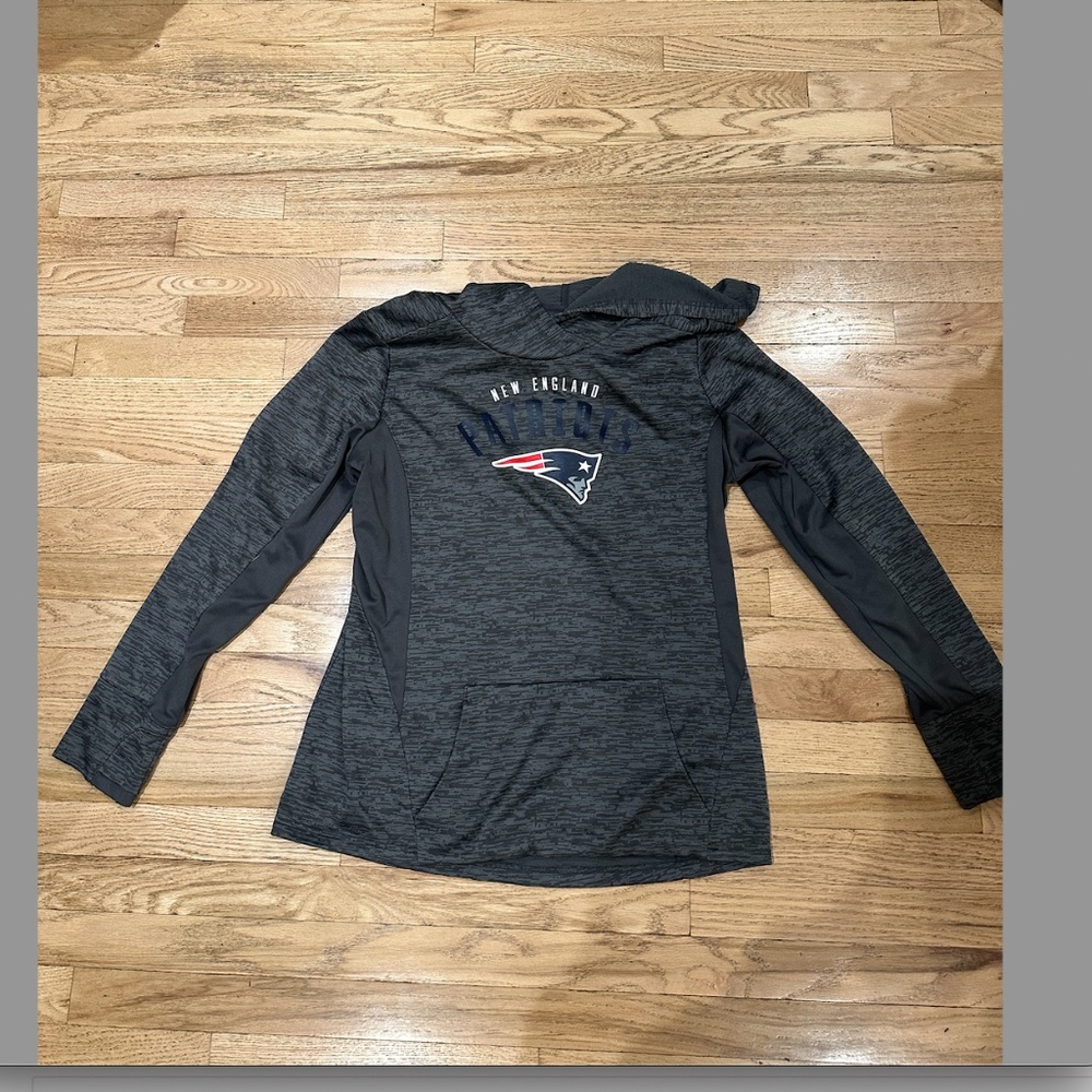 New England Patriots sweathsirt in size extra large